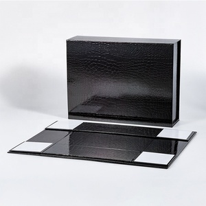 Gói bao bì quần áo giày biểu tượng tùy chỉnh thiết kế vận chuyển hộp và <span class=keywords><strong>container</strong></span> từ hộp đen hộp quà tặng - Product Image 5