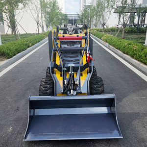 छोटे डीजल व्हील लोडर | ब्रिग्स और स्ट्रैटन इंजन के साथ मिनी स्किड ड्राइव, कॉम्पैक्ट लोडर 0.07 मीटर बकेट क्षमता - Product Image 1