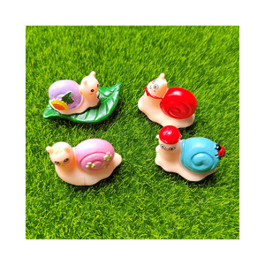 Figurine d'escargot en résine mignonne, statue miniature décorative pour mini-jardin féerique, micro-paysage, artisanat en résine d'animal de dessin animé - Product Image 4