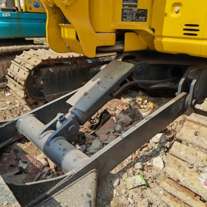 รถขุดขนาดเล็ก Komatsu PC35MR มือสองจากญี่ปุ่นแท้ น้ำหนัก 3.5 ตัน แบบหางสั้น พร้อมสายเบรกเกอร์ - Product Image 3