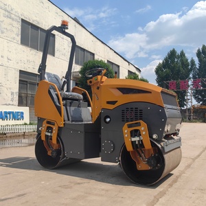 Compacteur hydraulique OEM à roues de 1,5 tonne pour travaux routiers, avec moteur central, en promotion - Product Image 4