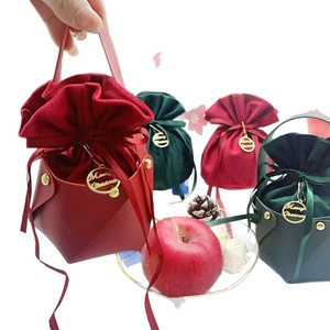Boîte cadeau de Noël pour emballage, sac cadeau créatif, seau à main en cuir PU avec cordon de serrage pour la veille de Noël - Product Image 5