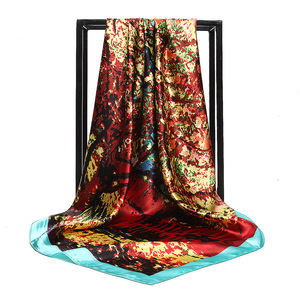 Sciarpa <span class=keywords><strong>di</strong></span> seta personalizzata da donna <span class=keywords><strong>di</strong></span> lusso <span class=keywords><strong>scialle</strong></span> <span class=keywords><strong>di</strong></span> <span class=keywords><strong>marca</strong></span> in raso con stampa Bandana sciarpe <span class=keywords><strong>di</strong></span> raso per donna 90*90cm testa <span class=keywords><strong>di</strong></span> Malesia Hijab - Product Image 3