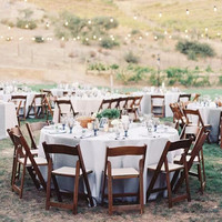 Chaise de mariage pliante en résine de bois brun de haute qualité pour hôtel en plein air, fête, dîner, Banquet