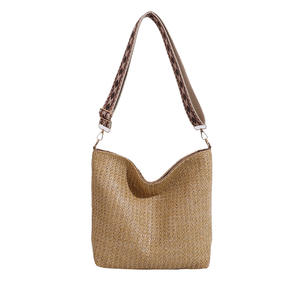 Nouvelle tendance de sacs à main tissés en paille pour femmes, sacs à bandoulière à sangle de conception fourre-tout bon marché à la mode - Product Image 5