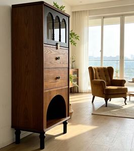 Mueble de Almacenamiento para Sala de Estar, Diseño Moderno de Mediados de Siglo, Gabinete Alto de Madera Sólida con 2 Cajones y Estante Arqueado - Product Image 5