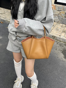 Trending Custom Logo Lightweight Casual Womens Tote <strong>Bags</strong> Genuine Leather <strong>Animal</strong> <strong>Print</strong> Waterproof Fashion Handbags Removable - Product Image 4