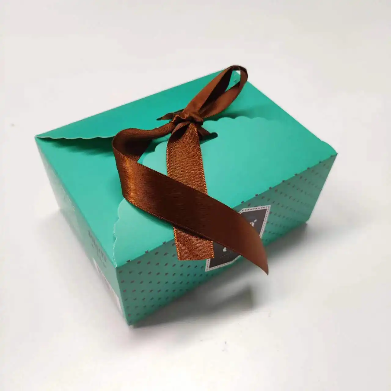Süßwarenladen faltbare Schachtel mit Gewellkopf recycling-Kartenbox für Zuckerwaren Schokolade Toffee-Verpackung mit Band