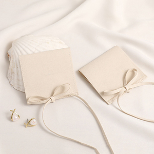 Bolsas de Joyería de Microfibra Personalizadas al por Mayor, Color Rosa con Logotipo, para Empacar y Almacenar Aretes, Bolsa de Joyería de Microfibra - Product Image 6