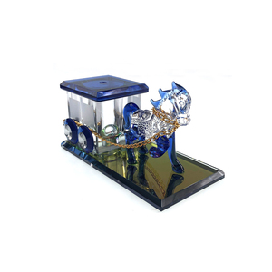 Colore classico carrozza di cristallo cavallo cristallo auto bottiglia di <span class=keywords><strong>profumo</strong></span> profumi cavallo di vetro e carrozza per la decorazione dell'auto - Product Image 3