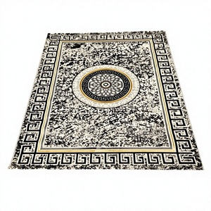 Tapis Adiva en polyester turc, tissé jacquard, à poils longs, fabriqué à la machine, rembourré, réversible, résistant aux taches, avec dos antidérapant - Product Image 1