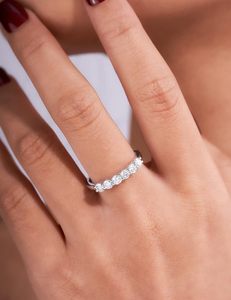 Anello di Lusso S925 in Argento <span class=keywords><strong>Sterling</strong></span> Placcato Oro Bianco per Donna con Design a Cupola Elegante e Moissanite Certificata GIA - Product Image 1