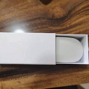 Étui à lunettes de marque en similicuir, rectangulaire, couleur unie, en matériau EVA avec doublure en velours et chiffon de nettoyage - Product Image 2