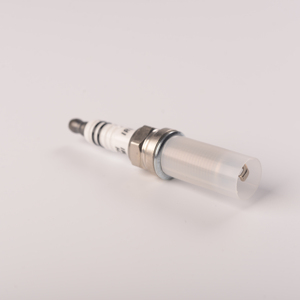 Pièces de moteur automobile, bougie d'allumage KH5RTP pour l'entretien après-vente - Product Image 1