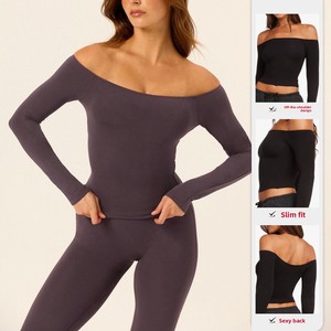 Completo Sportivo da Donna 2 Pezzi: Top a Spalle Scoperte Vestibilità Regolare e Pantaloni Svasati Tinta Unita Traspiranti - Product Image 2