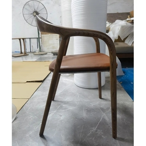 Chaise de salle à manger populaire en bois massif de frêne avec assise rembourrée en cuir ou en tissu, idéale pour l'hôtellerie, à prix abordable - Product Image 5