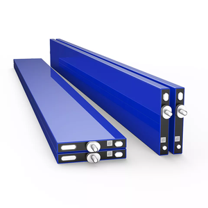 Sel Baterai BYD Blade <span class=keywords><strong>3</strong></span>.2V 138Ah LiFePO4 untuk Sistem Penyimpanan Energi dengan Busbar, Baut, dan Sekrup - Product Image 4