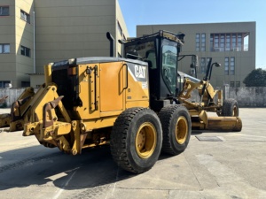 รถเกรดเดอร์มือสอง CAT 160M ยี่ห้อ Caterpillar รุ่น 160M ปี 2024 น้ำหนัก 16100 กก. ชั่วโมงการทำงาน 950 ชั่วโมง - Product Image 2