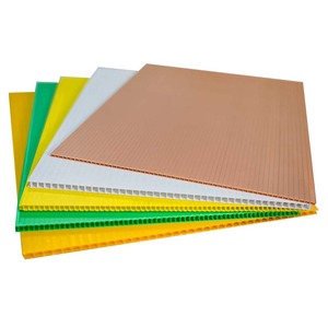 Coroplast imperméable blanc recouvrant les panneaux cannelés de polypropylène pour l'impression de signage et les applications industrielles - Product Image 2