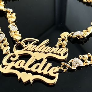 Collana con Doppia Targhetta Personalizzata Placcata in Oro 18k con Cuore e Orsacchiotto, Gioiello Personalizzato per Donna - Product Image 3