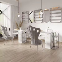 Station de manucure double moderne avec cadre doré, plateau blanc, tiroirs de rangement, mobilier de salon confortable, table à ongles
