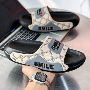 Sandalias de Lujo Negras, Pantuflas de PVC, Zapatos Deportivos Casuales de Moda para Hombre, Zapatos de Playa Transpirables Antideslizantes y Gruesos para Hombre - Product Image 2