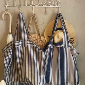 Sac fourre-tout décontracté en toile de coton à rayures bleues 22 pouces sac à main à bandoulière simple pour les femmes sac à bandoulière de voyage à la mode - Product Image 4