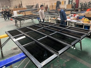 <span class=keywords><strong>Porte</strong></span> de <span class=keywords><strong>garage</strong></span> en aluminium moderne pour <span class=keywords><strong>maison</strong></span> résidentielle, simple ou double, en verre noir - Product Image 6
