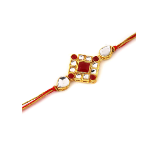 Rakhi Étnico Rojo y Dorado con Kundan para Hermano, Pulsera Hecha a Mano con Hilo, Regalo para Festividades - Product Image 3