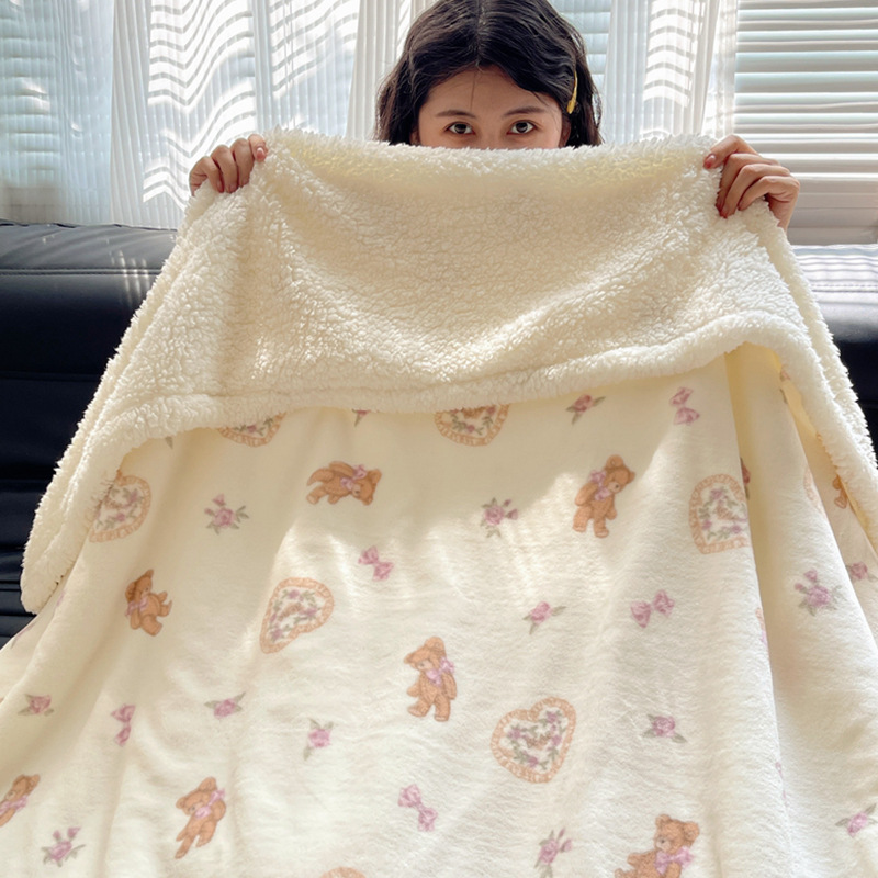 Bouquet Bear - Couverture en laine d'agneau