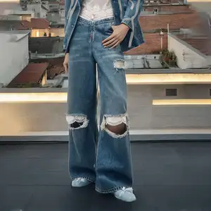 Moda kişiselleştirilmiş dantel dikiş düz bacak pantolon 2024 bahar ve yaz yeni Trendy stil kadınlar için yırtık tasarım kot