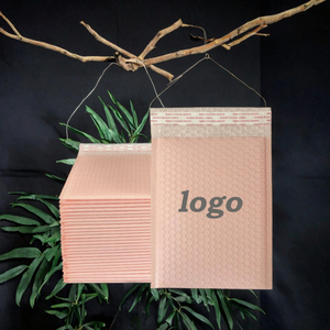 Túi vận chuyển bong bóng sinh học phân hủy hoàn toàn, có thể tái chế, in tùy chỉnh màu đen, kiểu túi bong bóng dành cho quần áo - Product Image 3