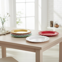 Assiettes en plastique jetables à bord festonné pour la restauration de luxe et les événements