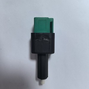 สวิตช์ไฟเบรกนิสสัน อินฟินิตี้ 25320-AX10A สำหรับเปลี่ยนซ่อม 2002-2024 - Product Image 5
