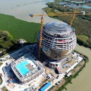 Ketinggian Maksimum 150m Tinggi Bebas 40m <span class=keywords><strong>Crane</strong></span> Menara Topkit QTZ63 5013 Kapasitas Angkat 5 ton Rentang Angkat 36.8m-50m <span class=keywords><strong>Crane</strong></span> Menara Topkit Konstruksi - Product Image 2