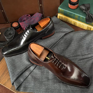 Chaussures habillées et Richelieu pour hommes de créateur, en cuir fait main de haute qualité, pour affaires et soirées - Product Image 3