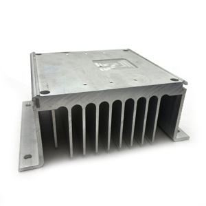 Profilé en aluminium personnalisé série 6000 <span class=keywords><strong>2026</strong></span>, <span class=keywords><strong>extrusion</strong></span> d'aluminium 6061 6063, dissipateur thermique avec usinage CNC - Product Image 4