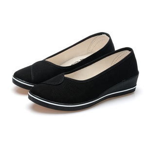 BAEWOON C12 Zapatos de Trabajo Casuales para Enfermeras, Suela Suave, Novedad 2022, Zapatillas Blancas de Ocio, Zapatos de Tela Estilo Pekín Antiguo - Product Image 2