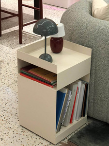 Style moderne nordique petite <span class=keywords><strong>Table</strong></span> d'appoint élégante <span class=keywords><strong>table</strong></span> <span class=keywords><strong>de</strong></span> chevet en métal avec coin amovible pour salon chambre <span class=keywords><strong>Table</strong></span> basse <span class=keywords><strong>but</strong></span> - Product Image 2
