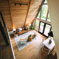 Dormitorio personalizado de dos pisos, cocina, casa triangular, estructura de acero resistente a terremotos casa prefabricada en el bosque