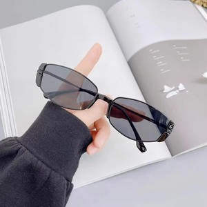 Sunglasses Modern Retro <b>Square</b> <b>Frame</b> Metal UV400 Protection Half Rim Flattering Faces Trendy Sultry Beauties Luxury-Feel - Product Image 1
