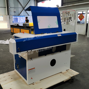 Máquina de grabado láser cnc laserMen-6040 con alta precisión para grabado y corte de materiales no metálicos - Product Image 2