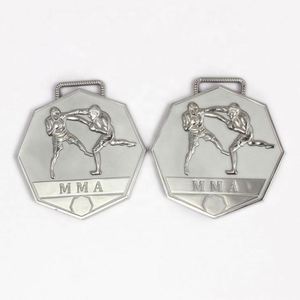 Medalla Deportiva de Boxeo MMA de Metal 3D en Latón Personalizada y Económica de Fábrica con Impresión en Serigrafía y Grabado para Uso Promocional - Product Image 3