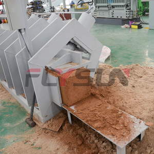 Machine à briqueter la noix <span class=keywords><strong>de</strong></span> coco intégrée horizontale Machine à mouler et à presser la noix <span class=keywords><strong>de</strong></span> coco <span class=keywords><strong>Presse</strong></span> à briques en coco - Product Image 4