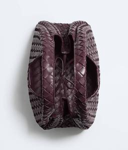 Bolso de Hombro Bottega BV Travel Campana con Silueta Arqueada en Piel Intrecciato Flexible con Cierre de Lazo Veneta - Product Image 3