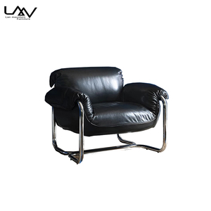Poltrona italiana moderna <span class=keywords><strong>e</strong></span> minimalista in <span class=keywords><strong>nero</strong></span> <span class=keywords><strong>divano</strong></span> da soggiorno Hotel nordico con struttura in metallo pelle Villa poltrona per il tempo libero - Product Image 6