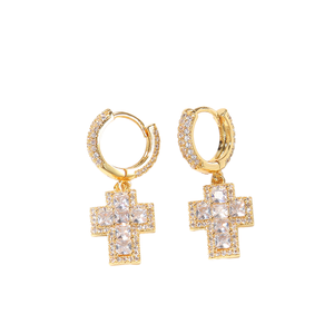 Boucles d'oreilles pendantes tendance en laiton plaqué or avec zircon cubique pour homme, style bling-bling, micro-pavé complet, bijoux de mariage et de fête - Product Image 1