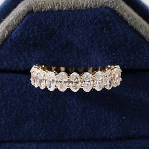 Anillo de Boda Moderno con Diamante Cultivado en Laboratorio de Corte Ovalado, Oro Blanco Sólido, Anillo Apilable Minimalista, Joyería Elegante para Aniversario - Product Image 6