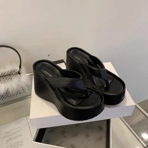 Minimalist <b>Open</b>-Toed Beach Sandals Thick Bottom for Summer Solid Color Slip-On Height Increasing <b>Toe</b> Flip Flops Outerwear - Product Image 6