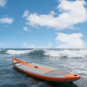 Planche de SUP gonflable portable, écologique et durable, à couleurs contrastées, avec système à 3 ailerons, idéale pour les check-in sur les réseaux sociaux et le camping - Product Image 1